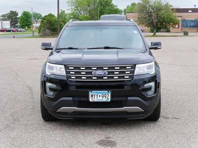 2017 Ford Explorer XLT w/ Pano & Tow