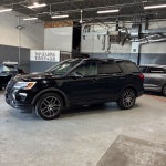 2018 Ford Explorer Sport w/ Panoramic Moonroof