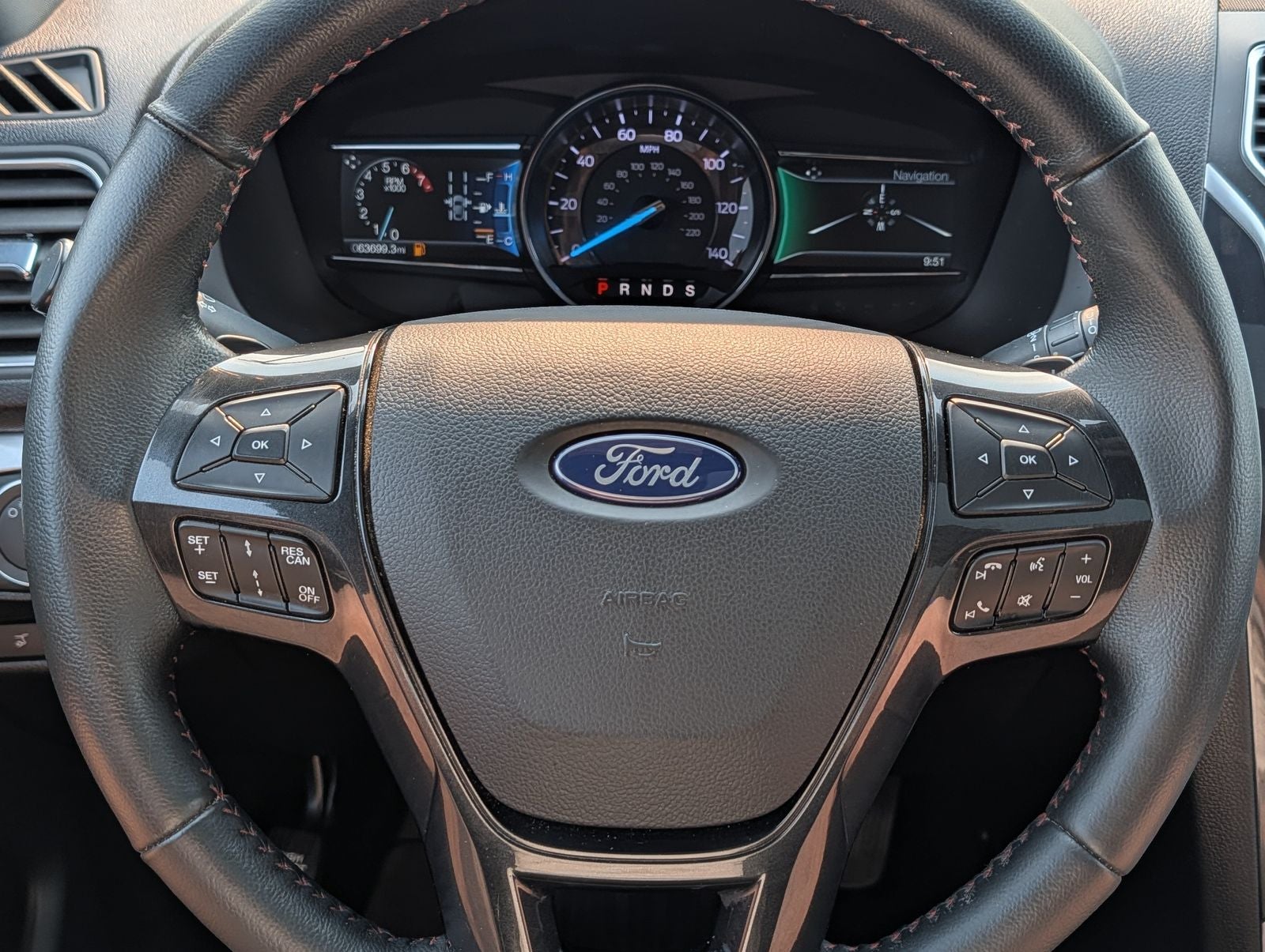 2018 Ford Explorer Sport w/ Panoramic Moonroof