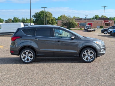 2019 Ford Escape Titanium w/ Panoramic Moonroof