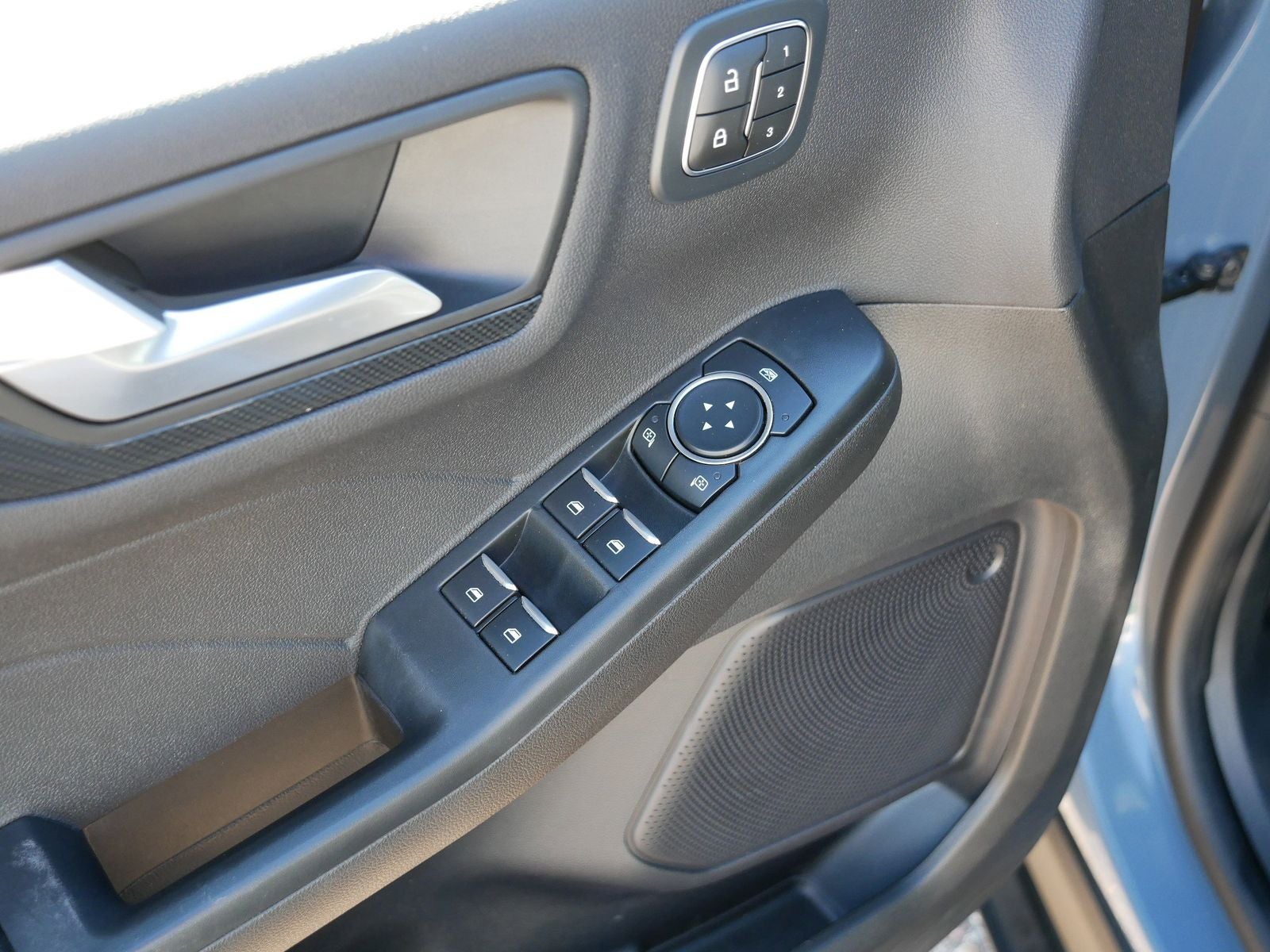 2023 Ford Escape ST-Line Elite