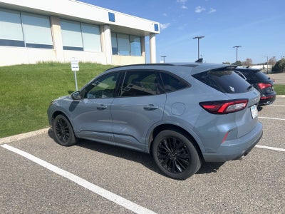 2023 Ford Escape ST-Line Elite