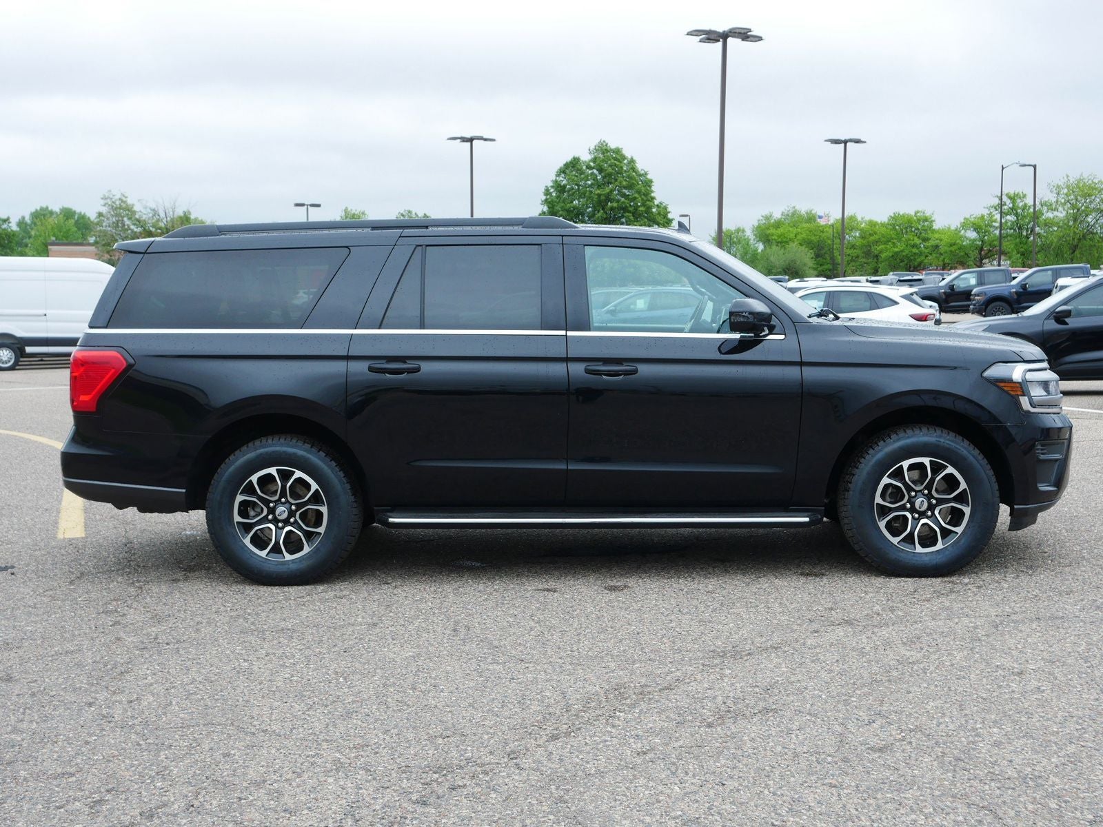 2022 Ford Expedition Max XLT