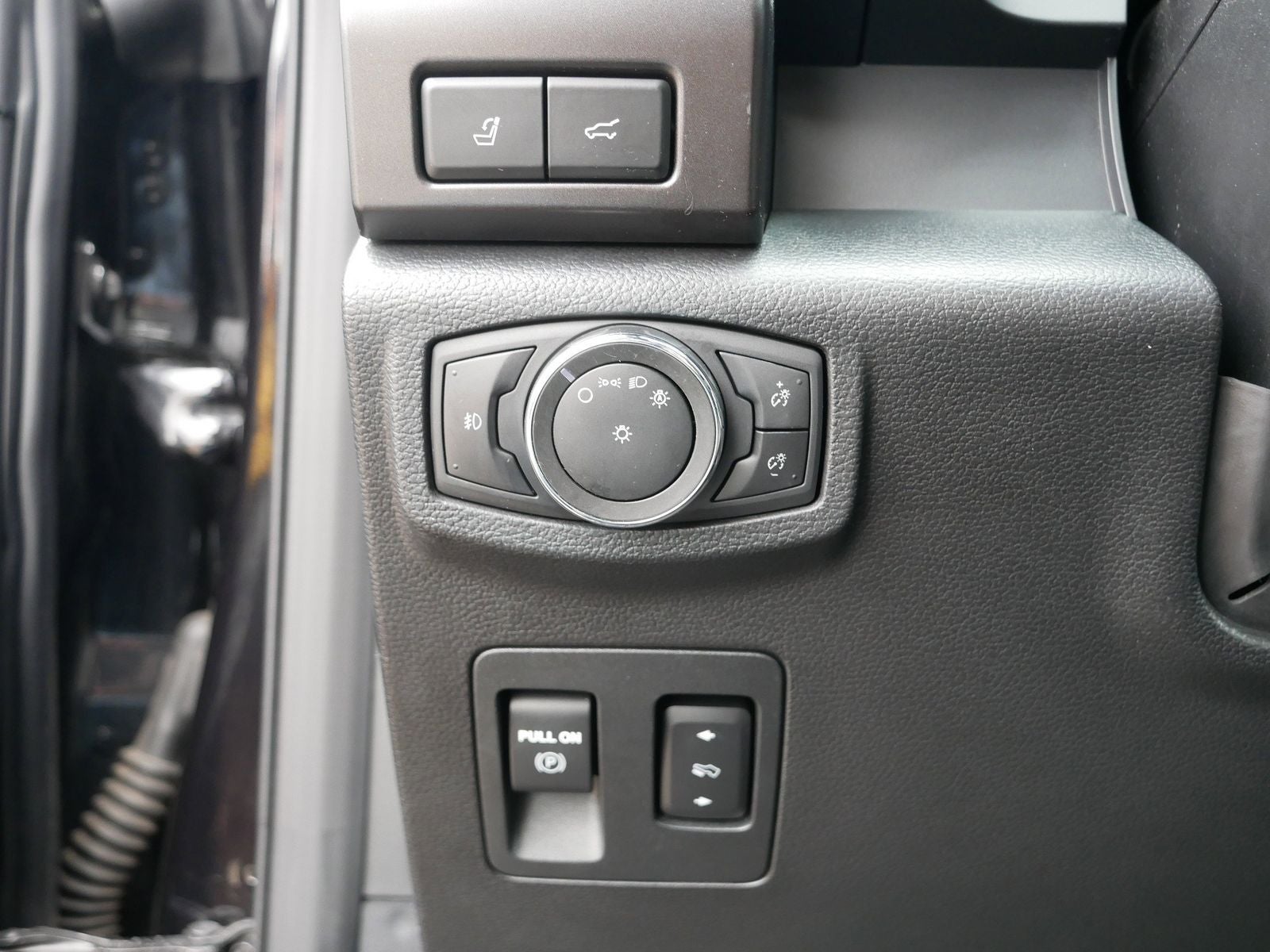 2021 Ford Expedition Limited Stealth Edition