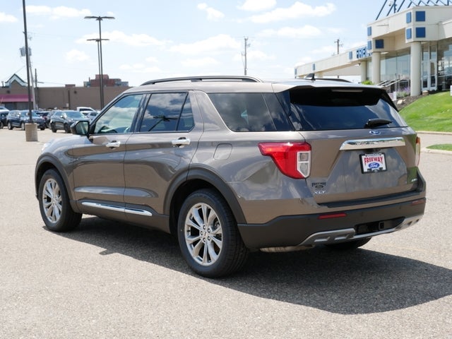 2021 Ford Explorer XLT w/ Tow & Pano Roof