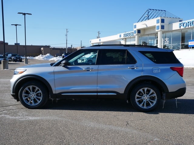 Used 2022 Ford Explorer XLT with VIN 1FMSK8DH3NGA72841 for sale in Minneapolis, Minnesota