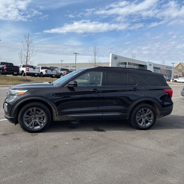 Used 2023 Ford Explorer XLT with VIN 1FMSK8DH3PGA71434 for sale in Minneapolis, Minnesota