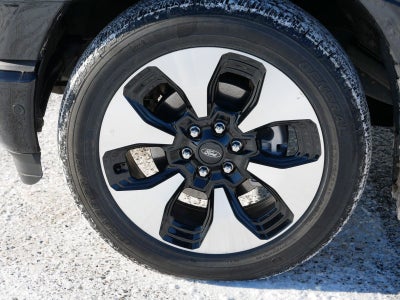 2022 Ford F-150 Lightning Platinum