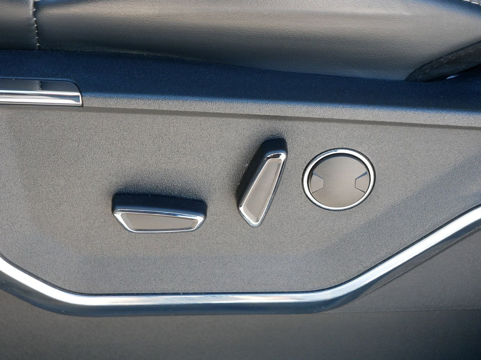 2022 Ford F-150 Lightning Platinum