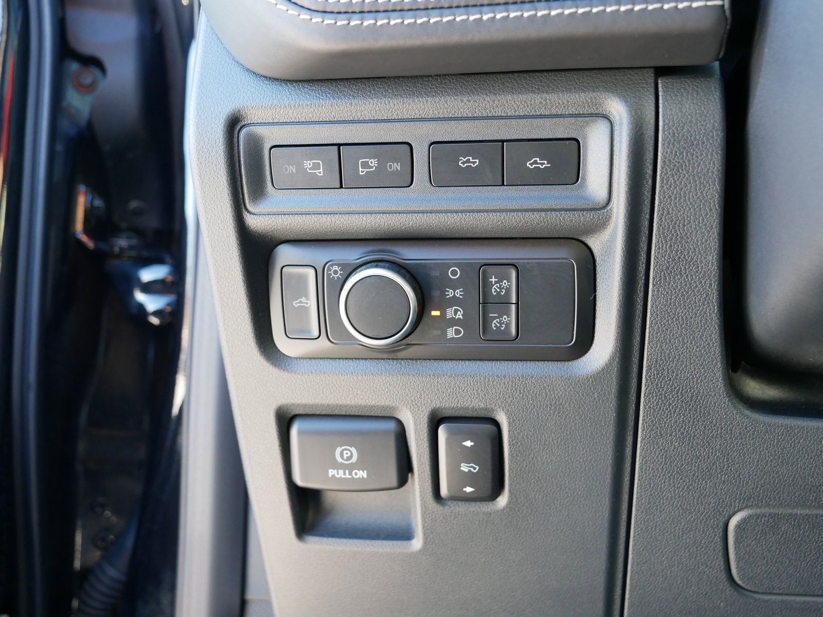 2022 Ford F-150 Lightning Platinum