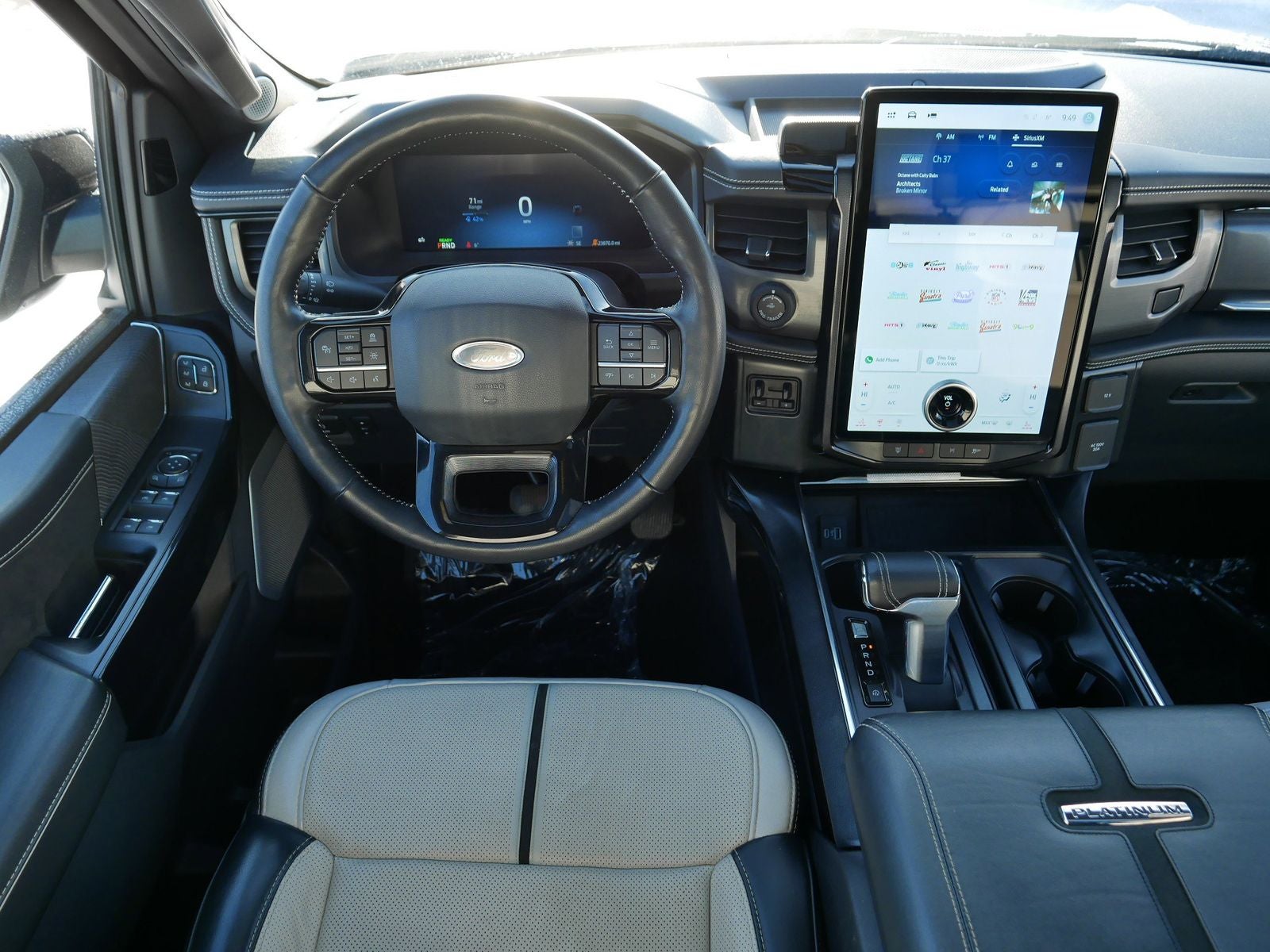 2022 Ford F-150 Lightning Platinum