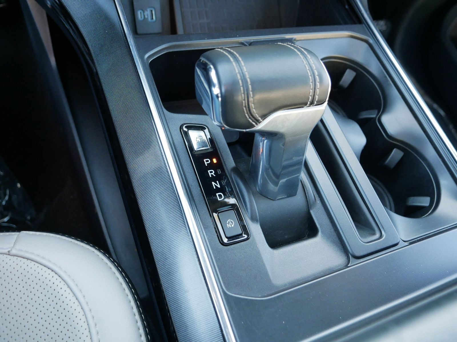 2022 Ford F-150 Lightning Platinum