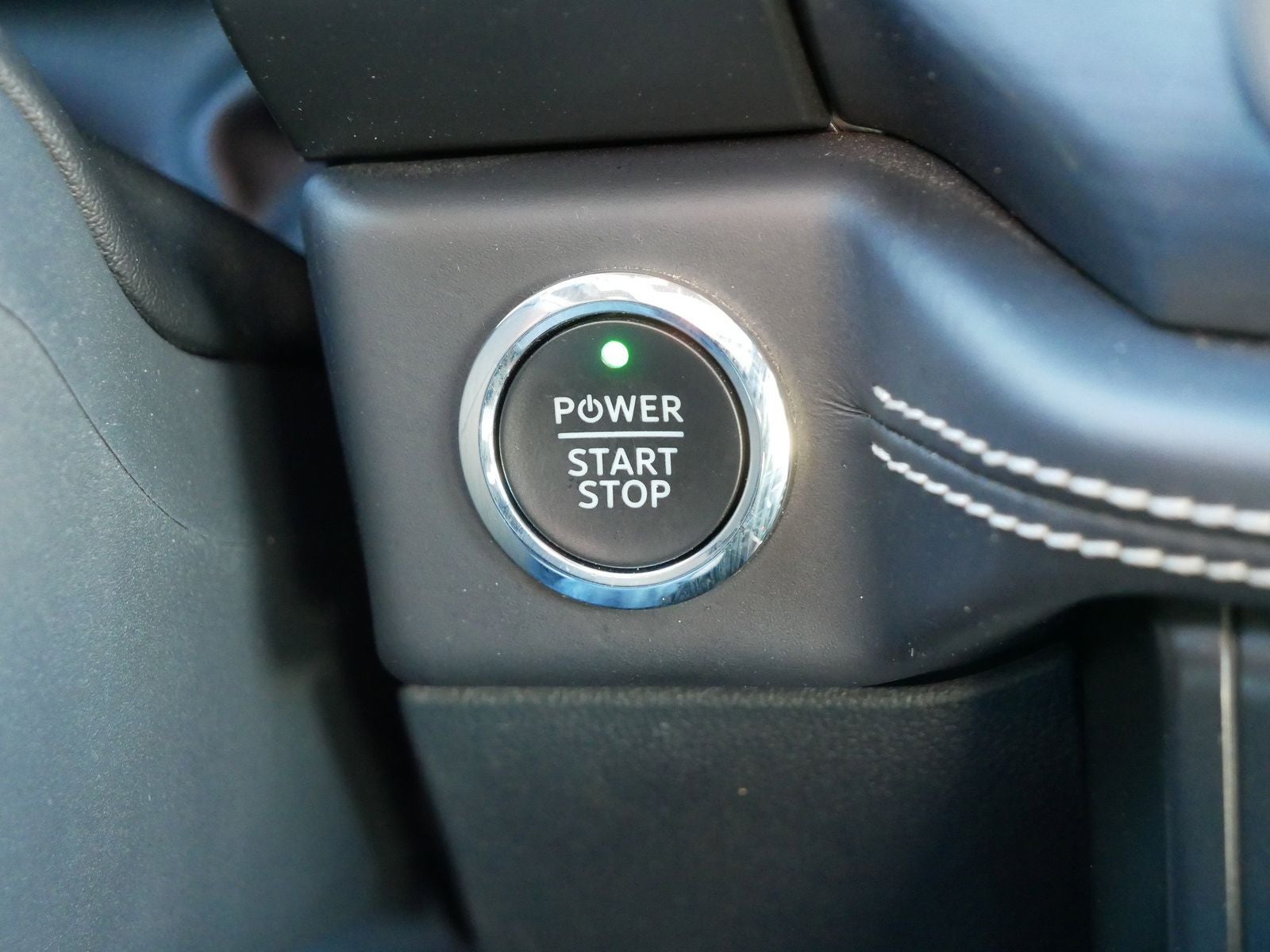 2022 Ford F-150 Lightning Platinum