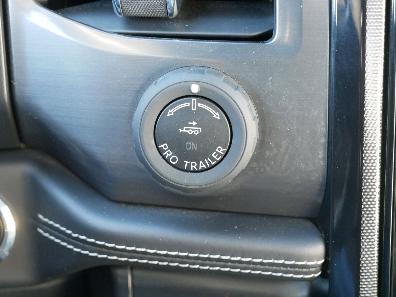 2022 Ford F-150 Lightning Platinum