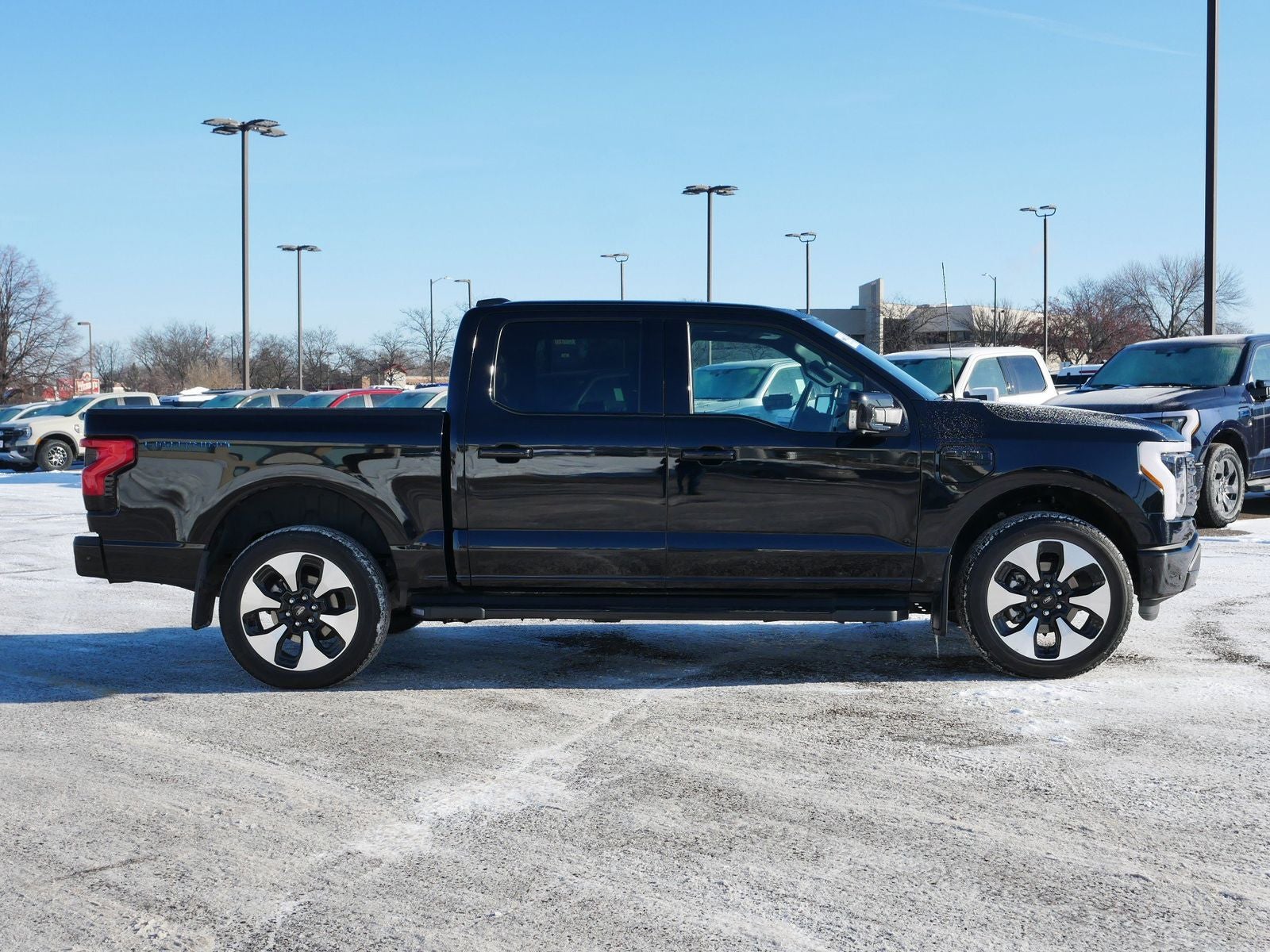 2022 Ford F-150 Lightning Platinum