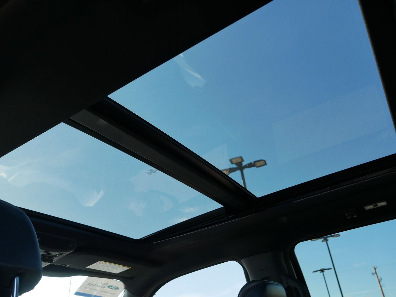 2022 Ford F-250SD Platinum w/ Panoramic Moonroof