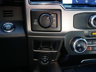 2022 Ford F-250SD Platinum w/ Panoramic Moonroof