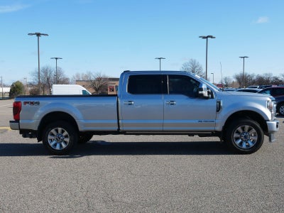 2022 Ford F-250SD Platinum w/ Panoramic Moonroof
