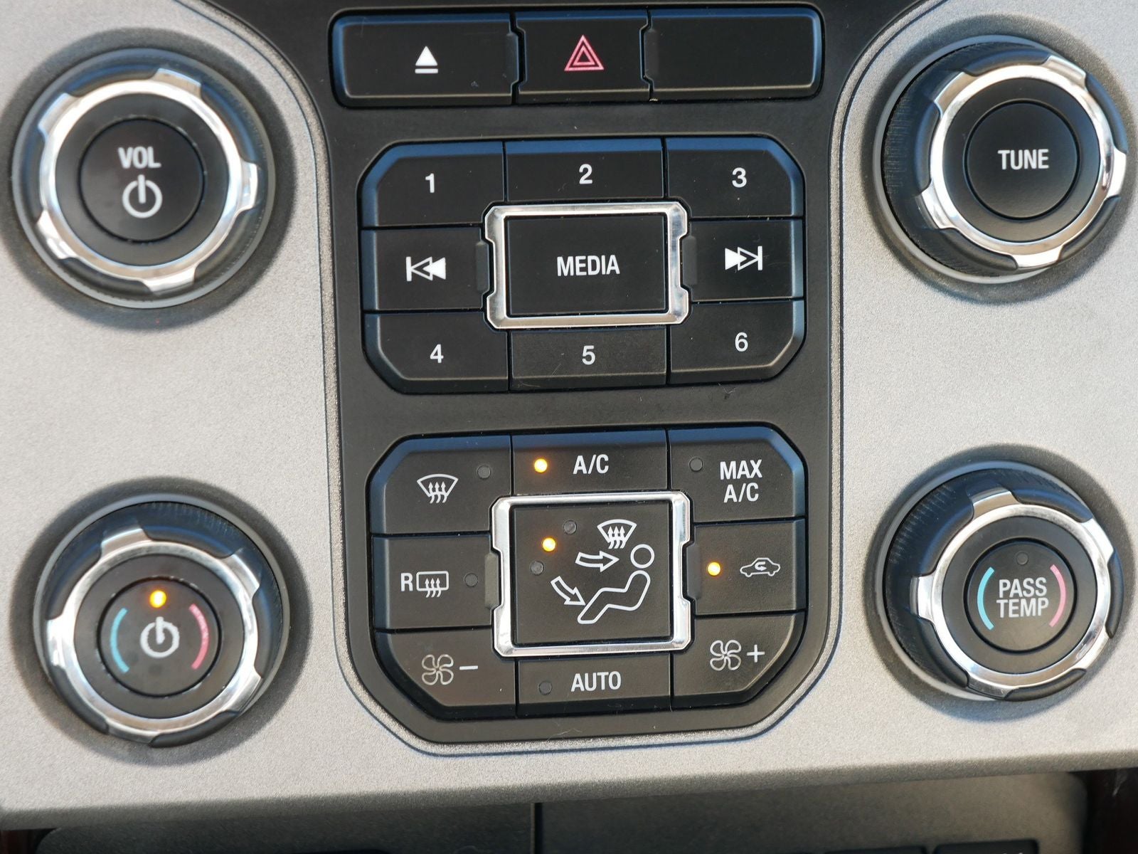 2015 Ford F-350SD Lariat