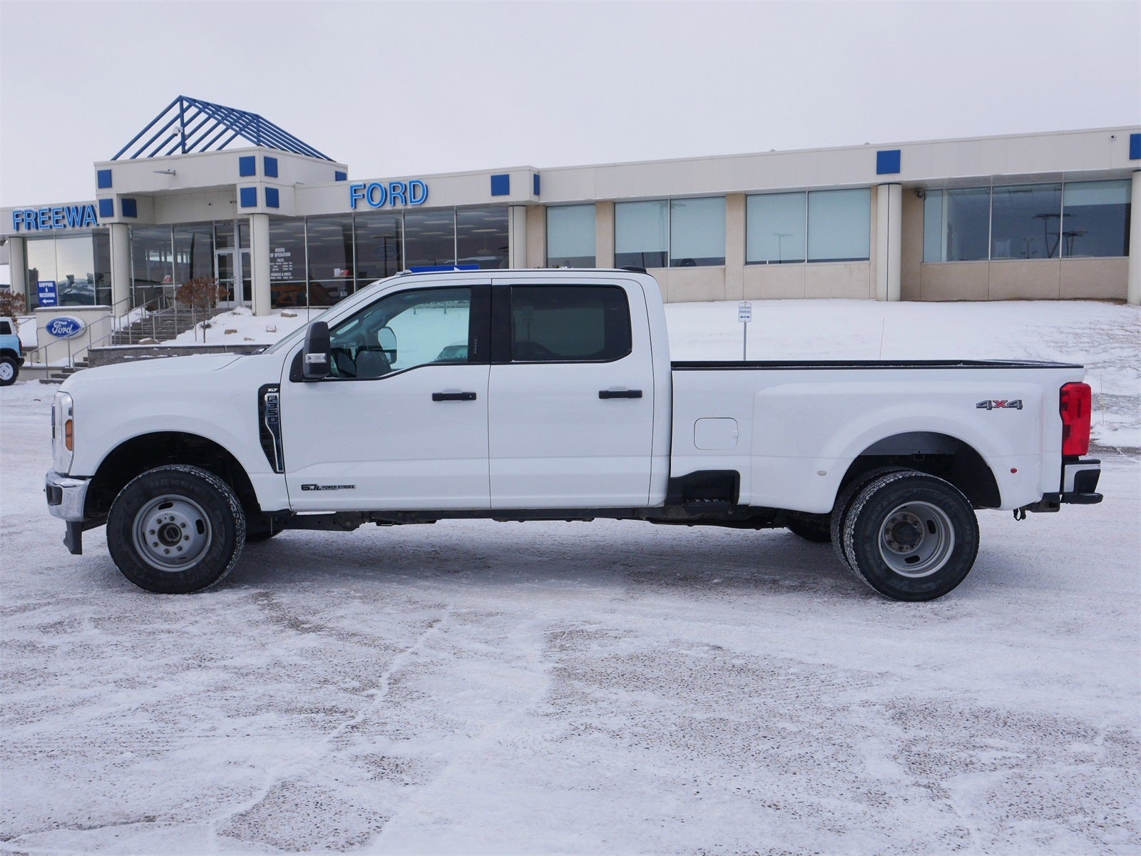 2024 Ford F-350SD XLT DRW