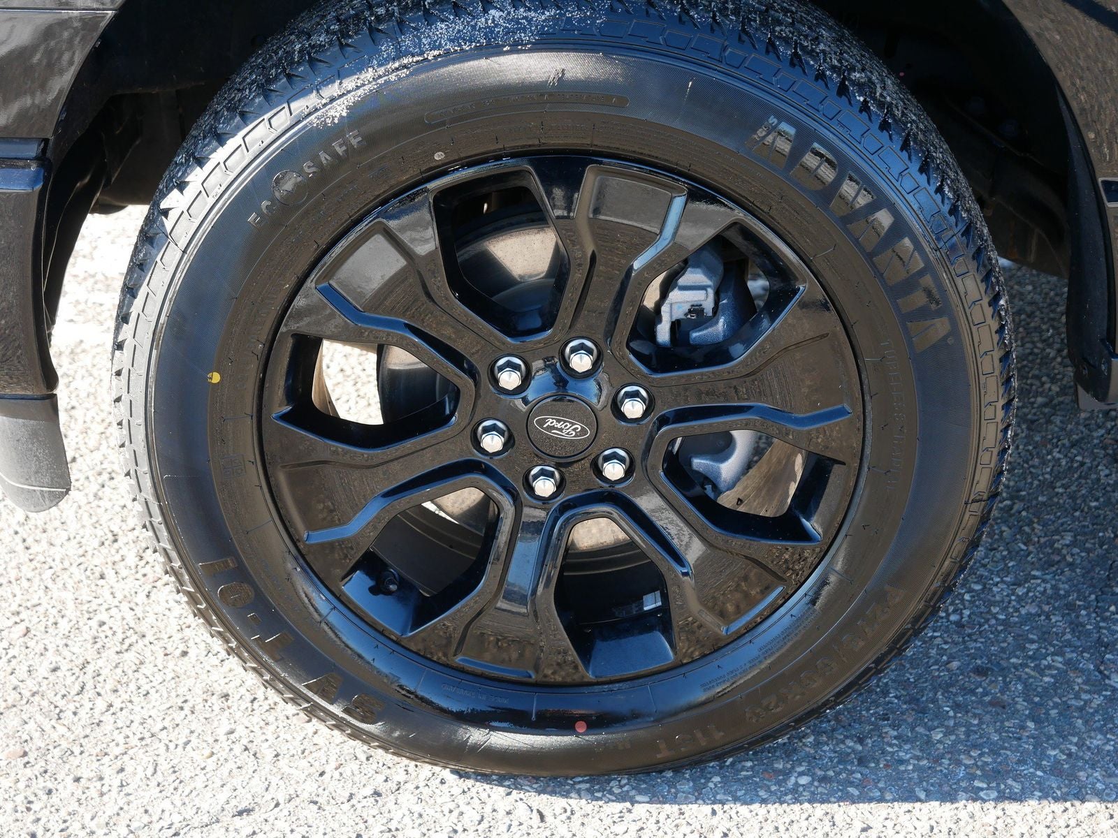 2023 Ford F-150 Lariat Black Appearance