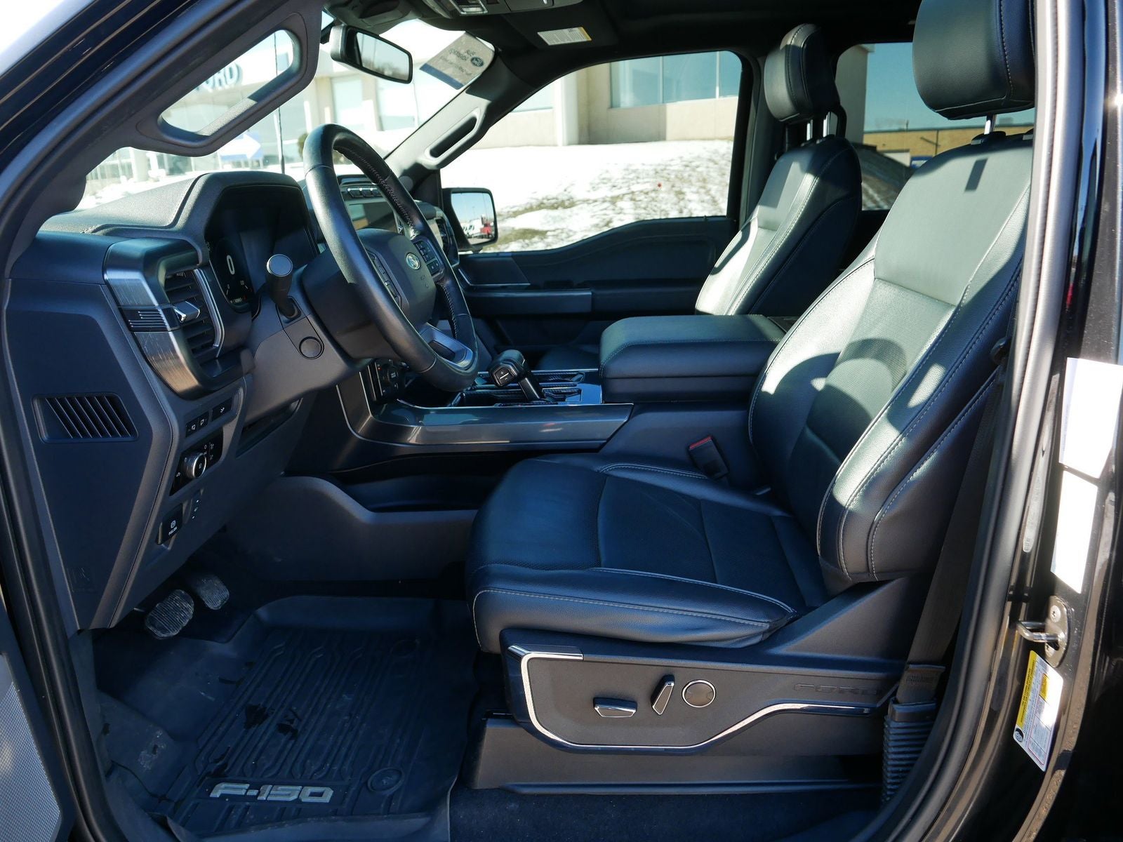 2023 Ford F-150 Lariat Black Appearance