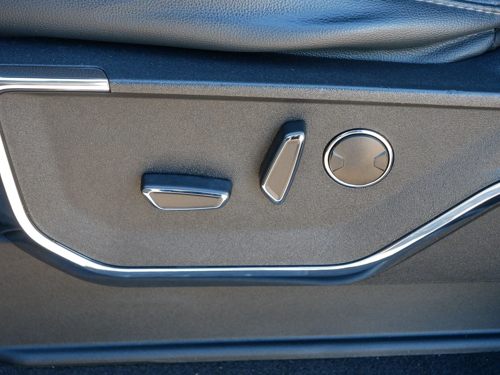 2023 Ford F-150 Lariat Black Appearance