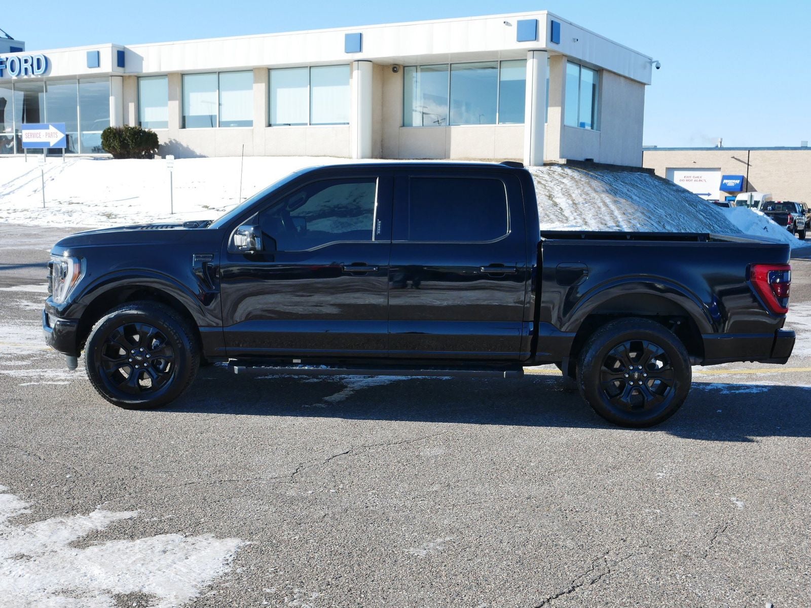 2023 Ford F-150 Lariat Black Appearance