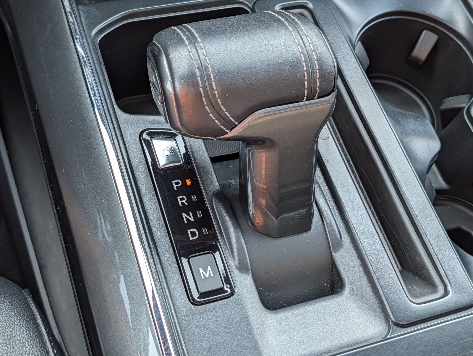 2023 Ford F-150 Lariat 5.0 V8 w/ Panoramic Roof