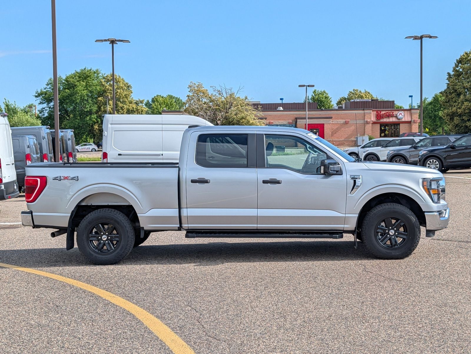 2023 Ford F-150 XLT 5.0 V8