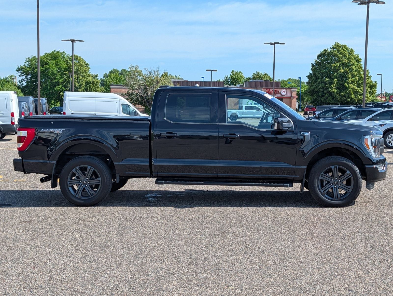 2023 Ford F-150 Lariat w/ Panoramic Moonroof