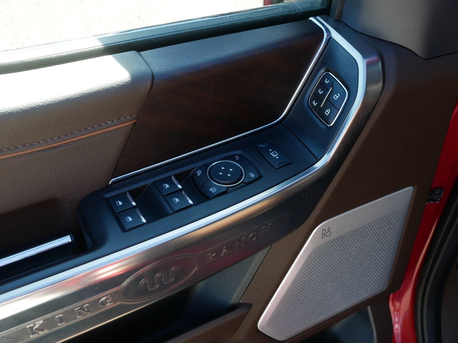 2023 Ford F-150 King Ranch w/ Panoramic Moonroof