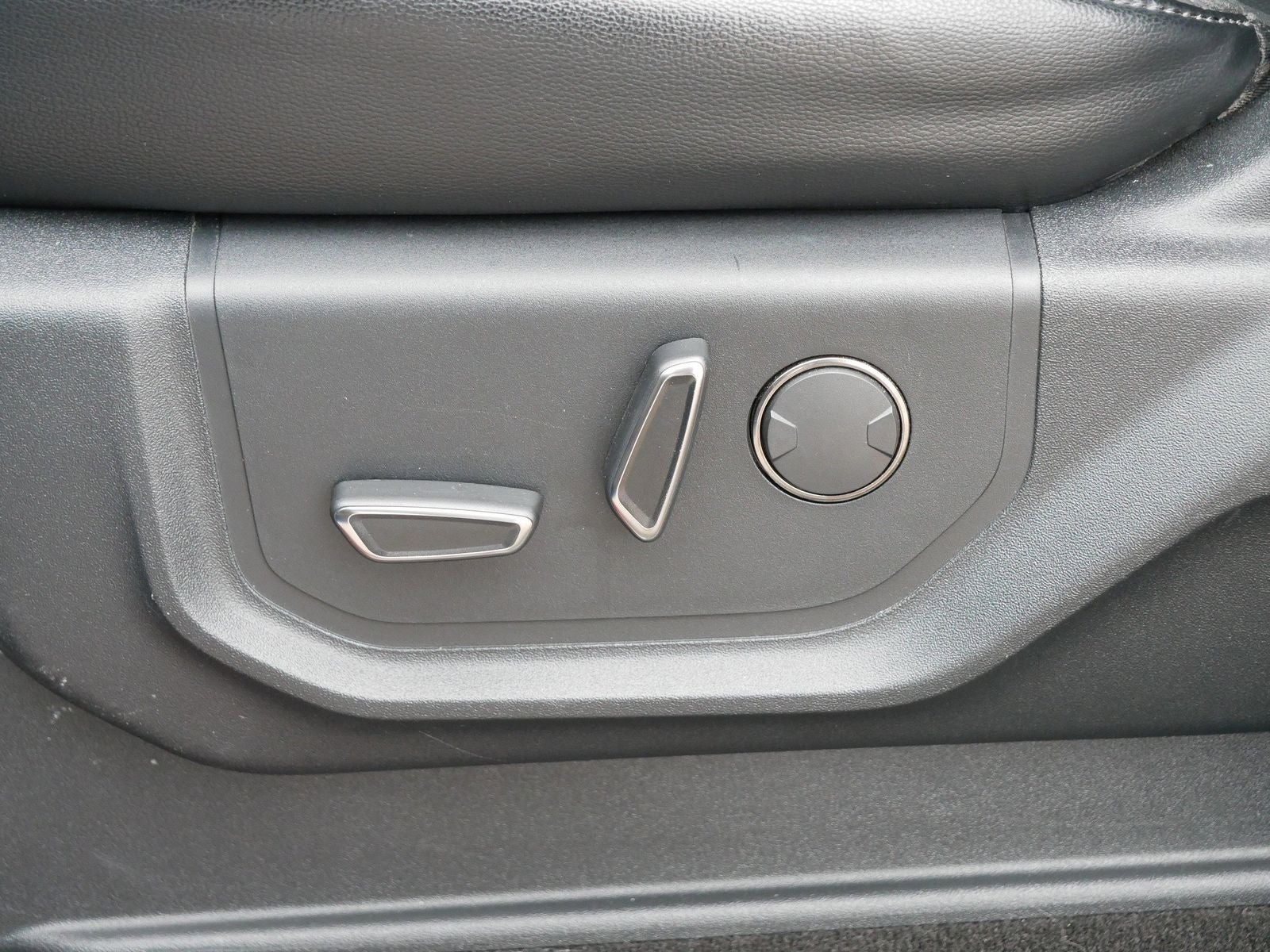 2019 Ford F-150 Raptor w/ Panoramic Moonroof