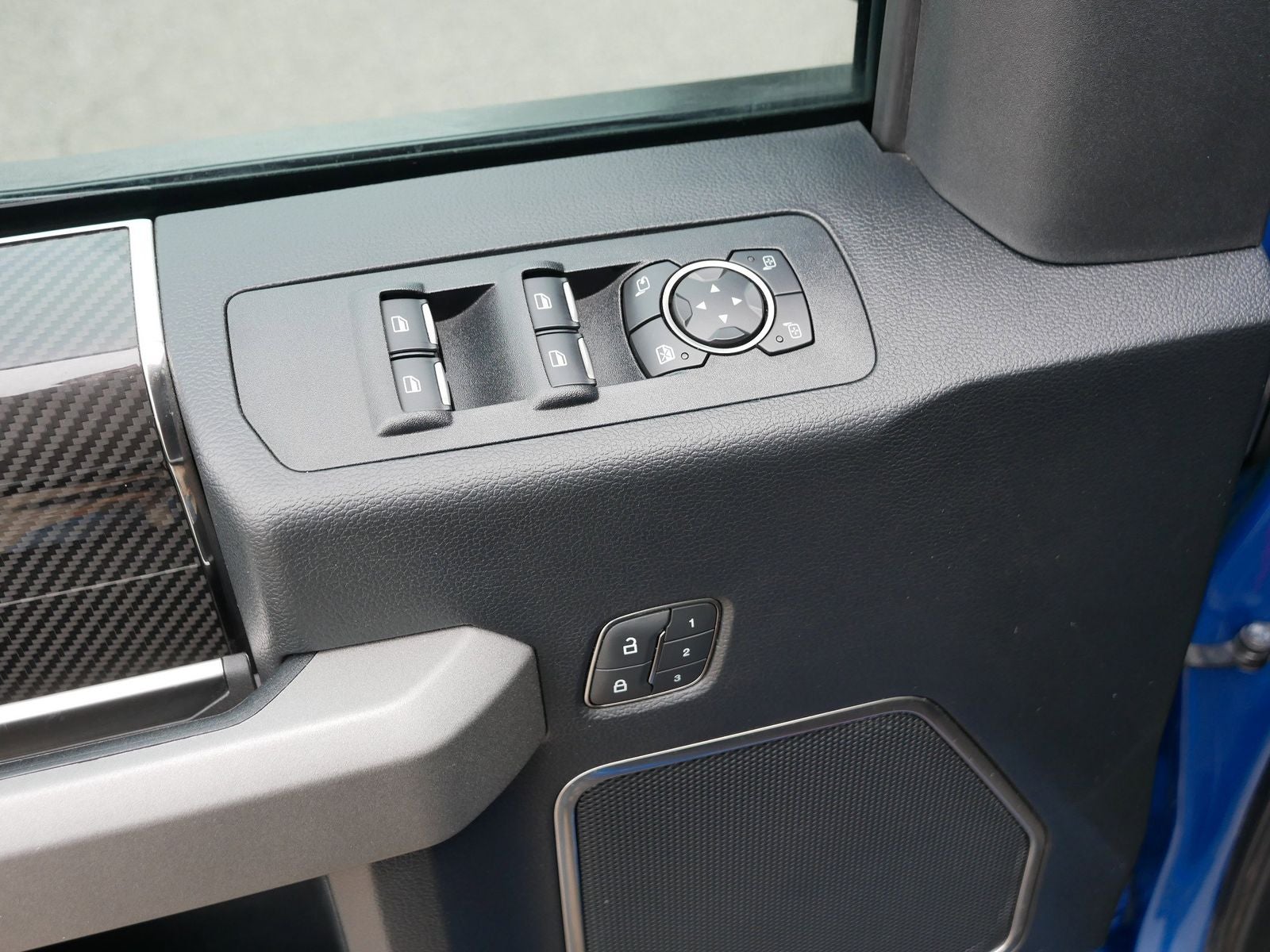 2019 Ford F-150 Raptor w/ Panoramic Moonroof