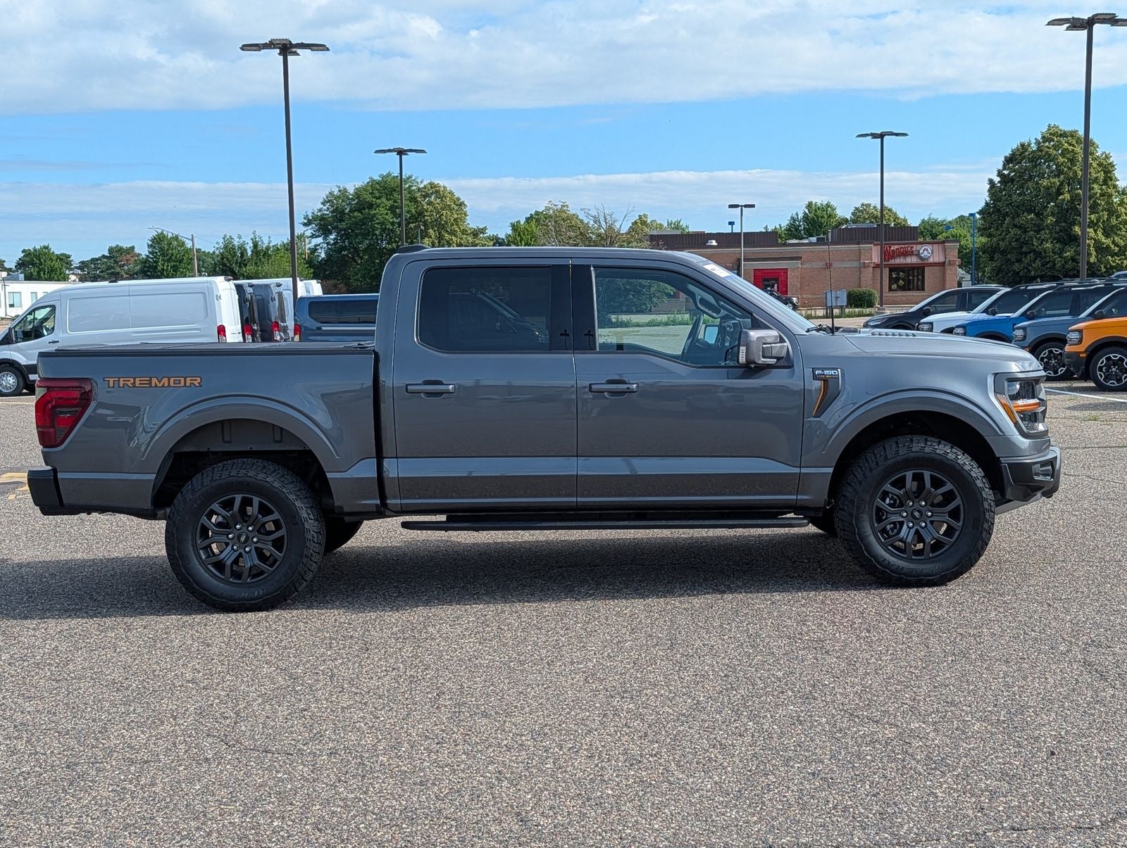 2025 Ford F-150 Tremor w/ Panoramic Moonroof
