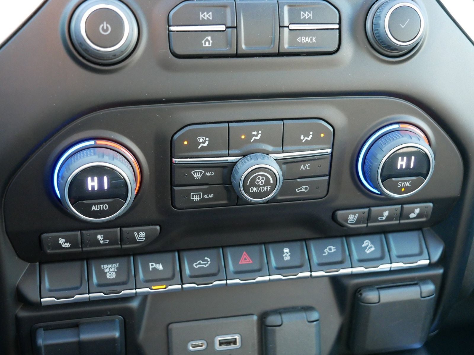 2022 Chevrolet Silverado 3500HD LTZ