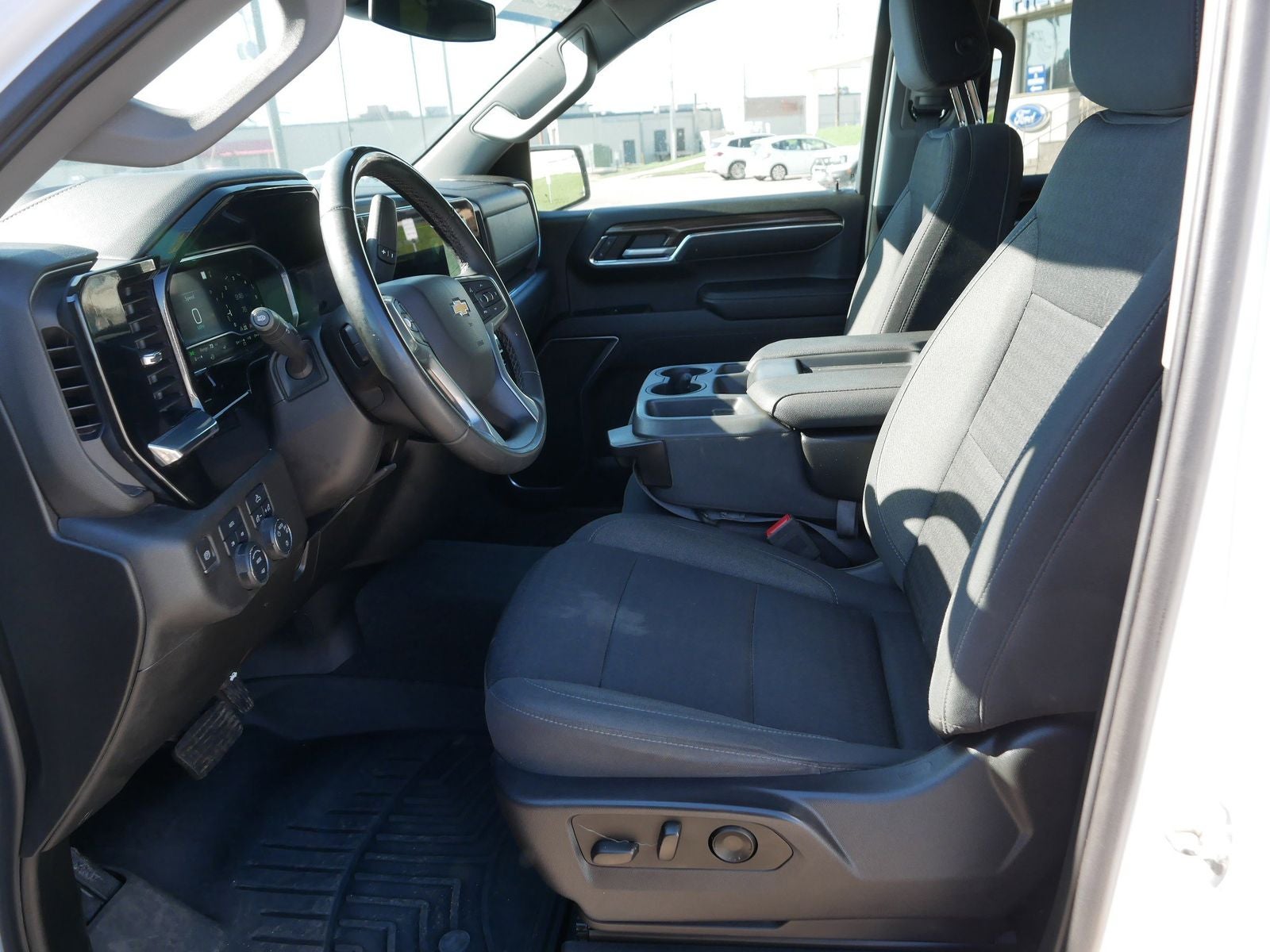 2023 Chevrolet Silverado 1500 LT LT1