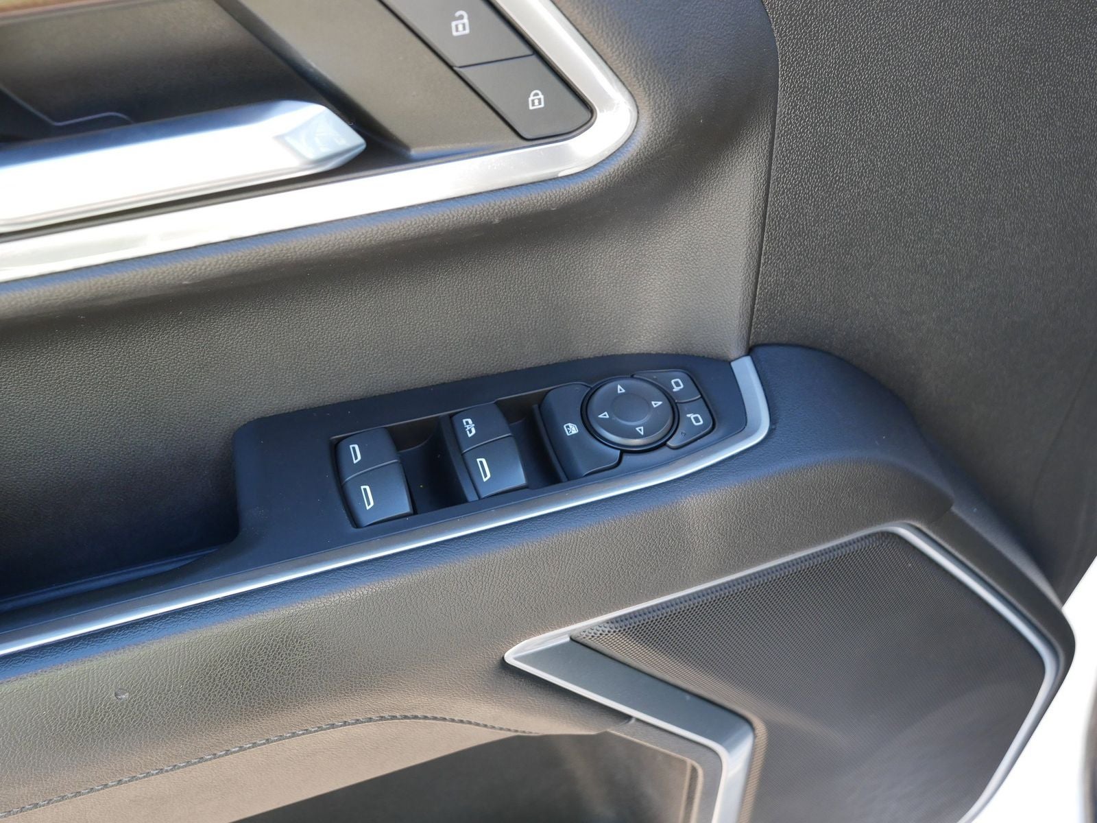 2023 Chevrolet Silverado 1500 LT LT1