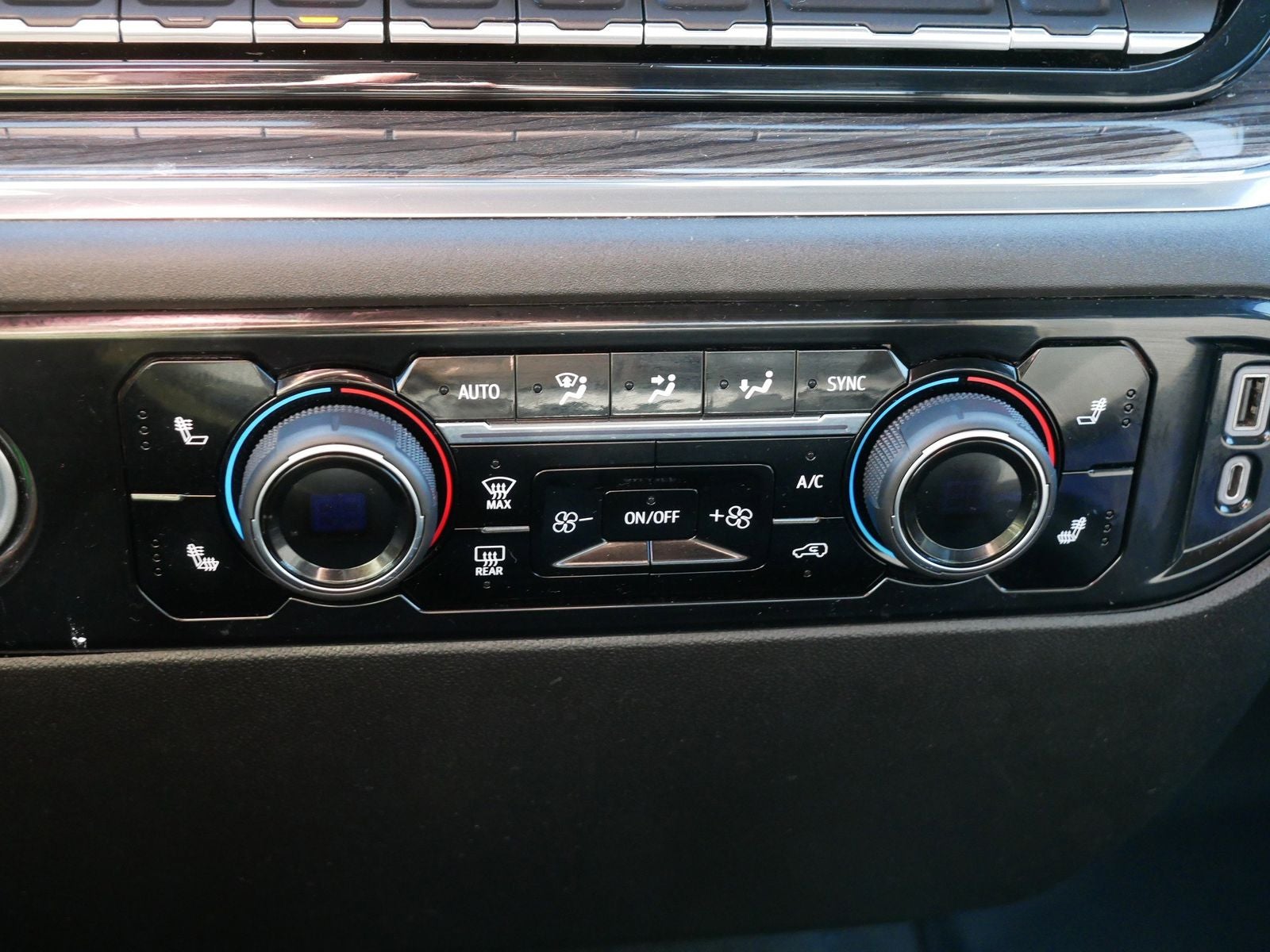 2023 Chevrolet Silverado 1500 LT LT1