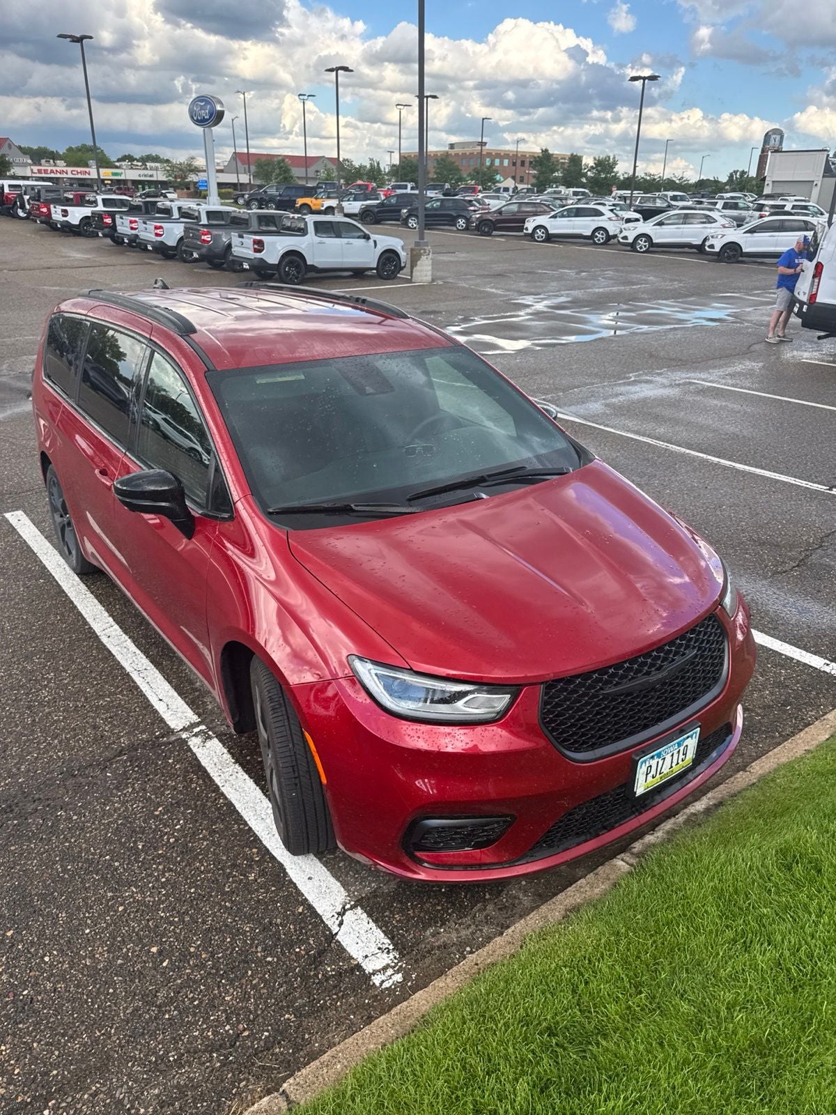 2024 Chrysler Pacifica Touring L S Appearance