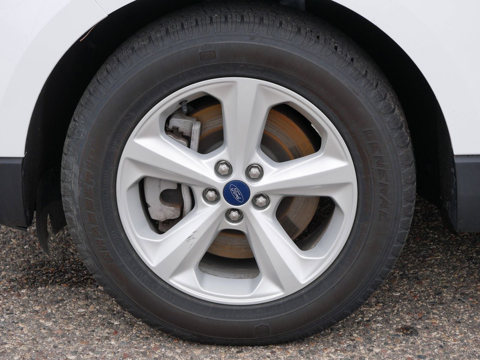 2022 Ford Edge SE