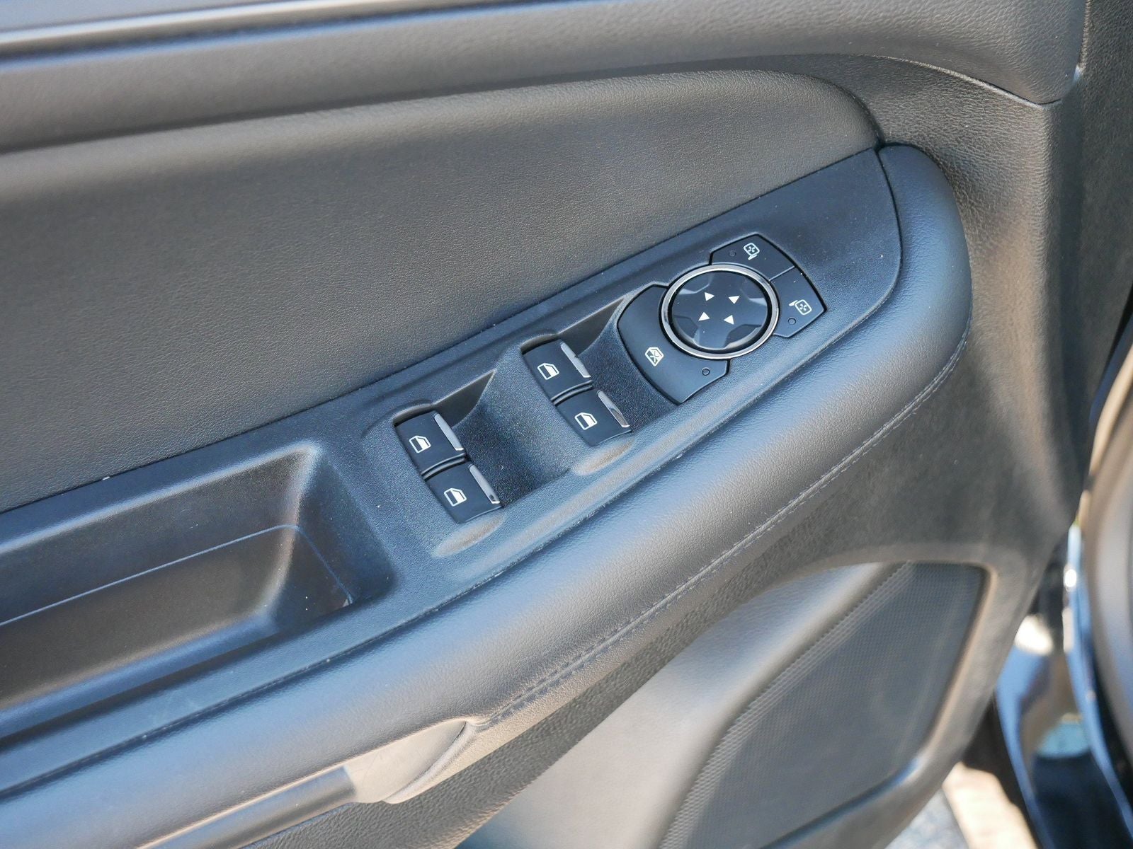 2022 Ford Edge SE