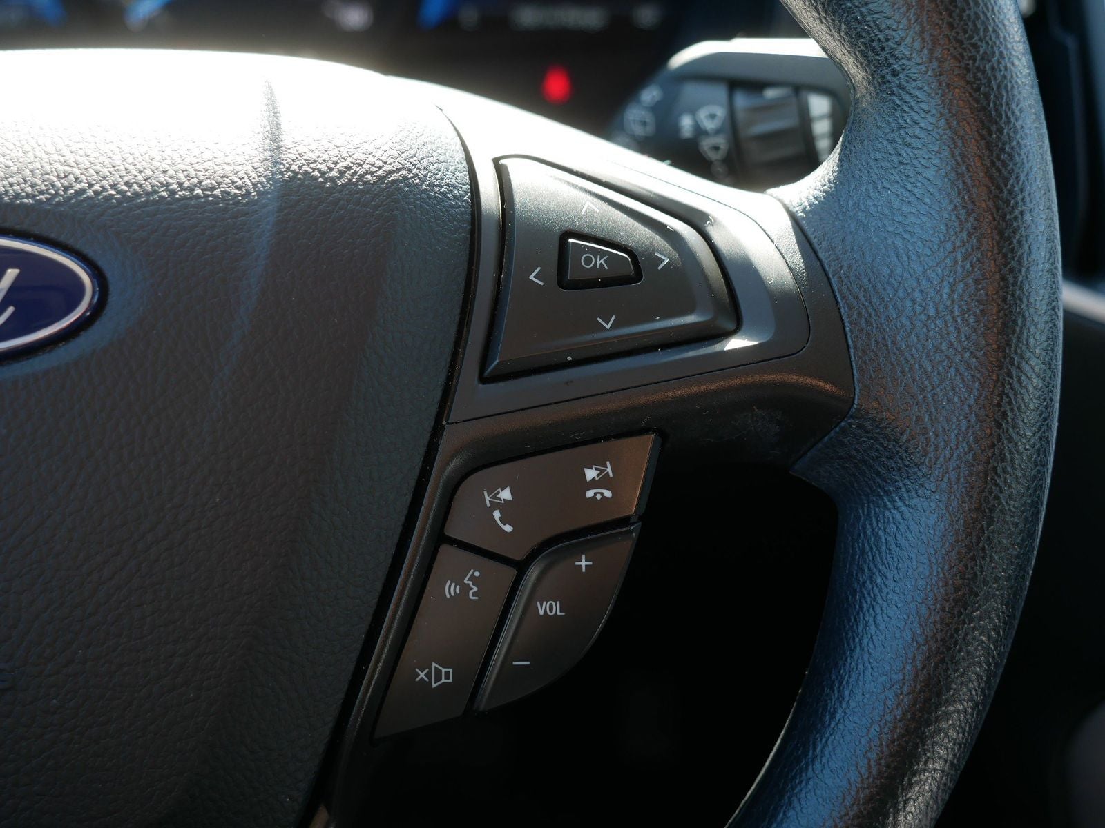 2022 Ford Edge SE