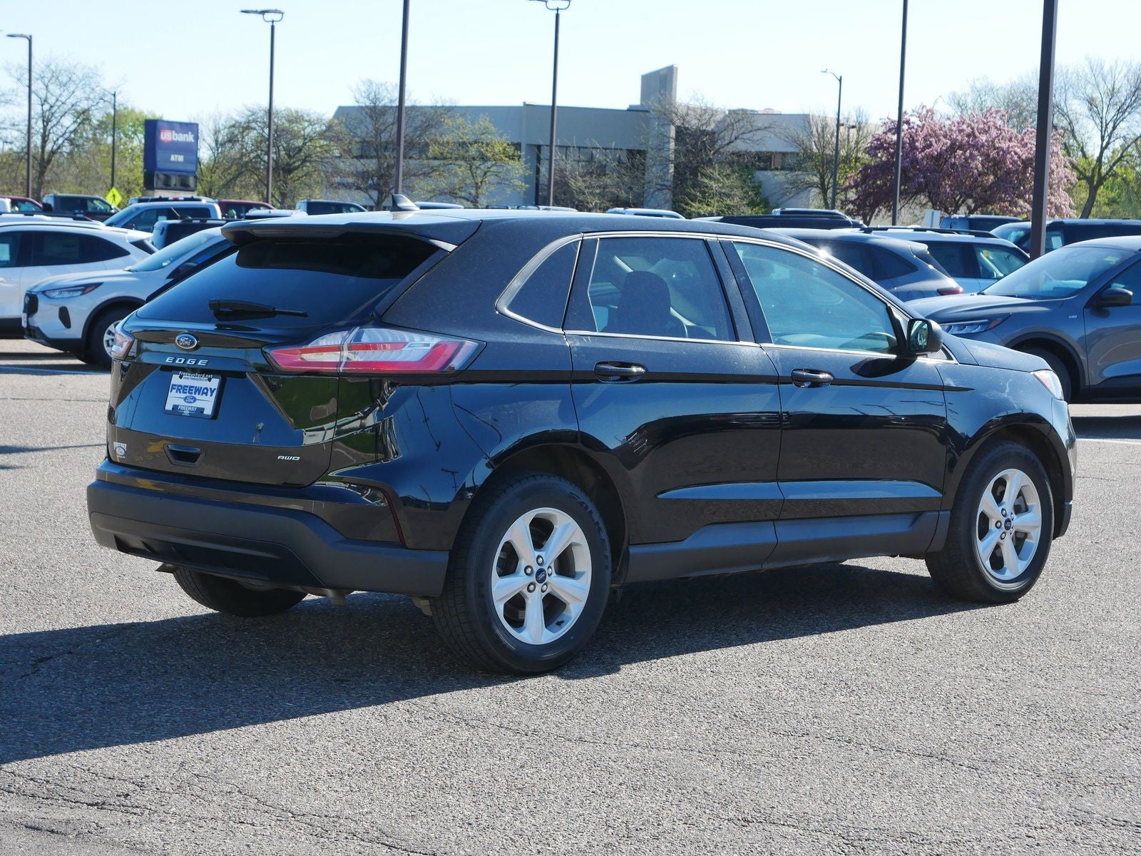 2022 Ford Edge SE