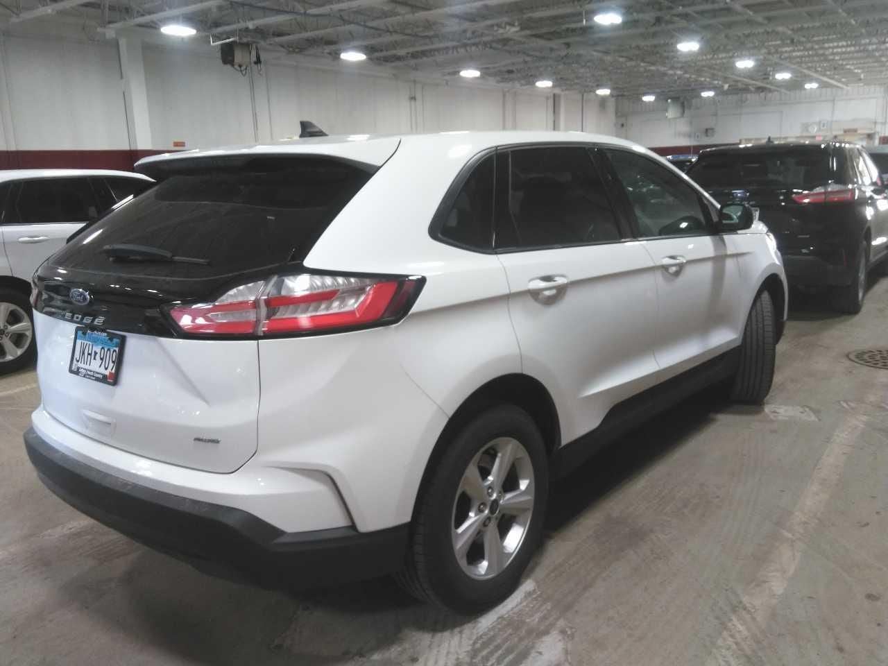 2022 Ford Edge SE