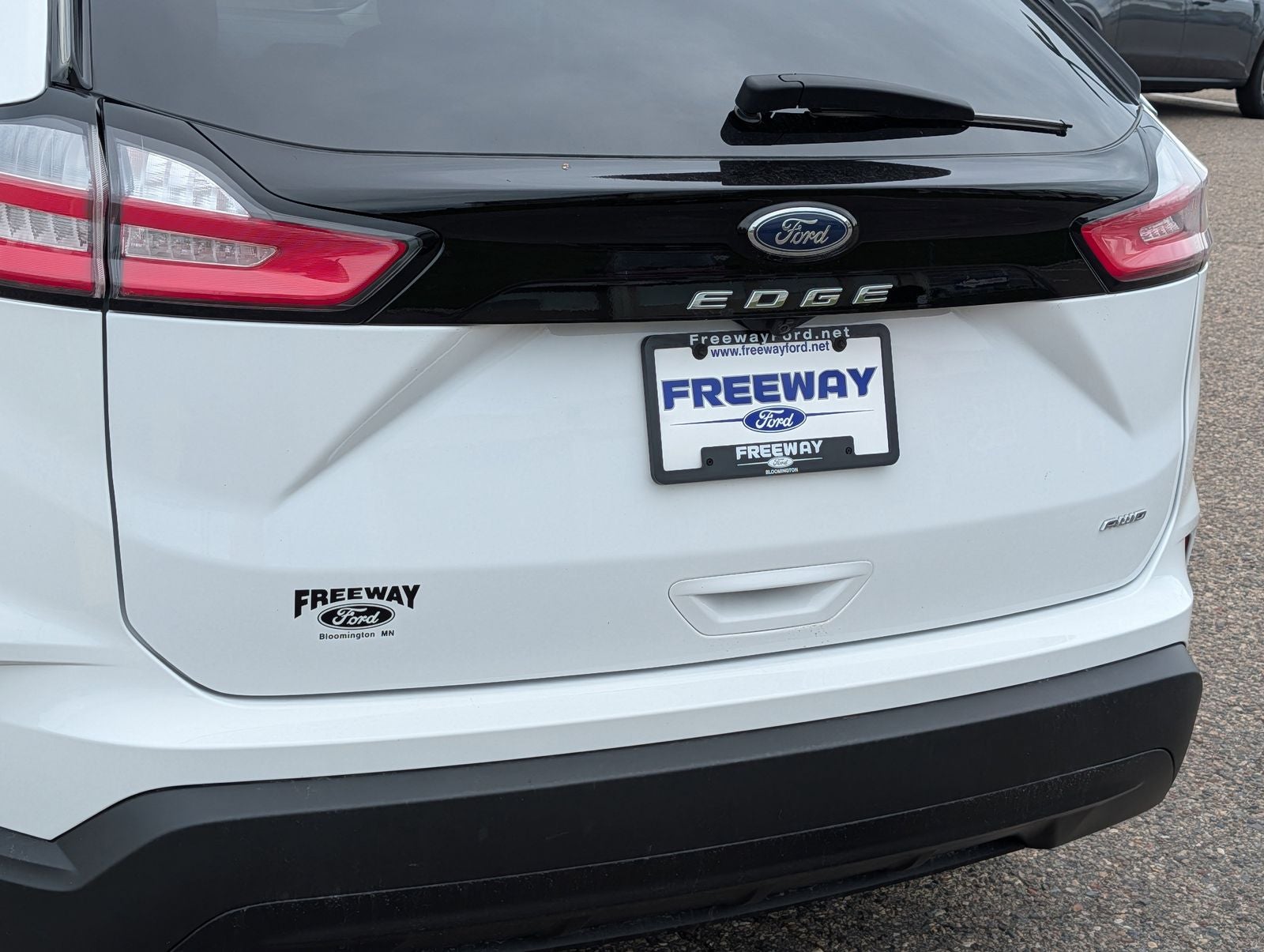 2022 Ford Edge SE