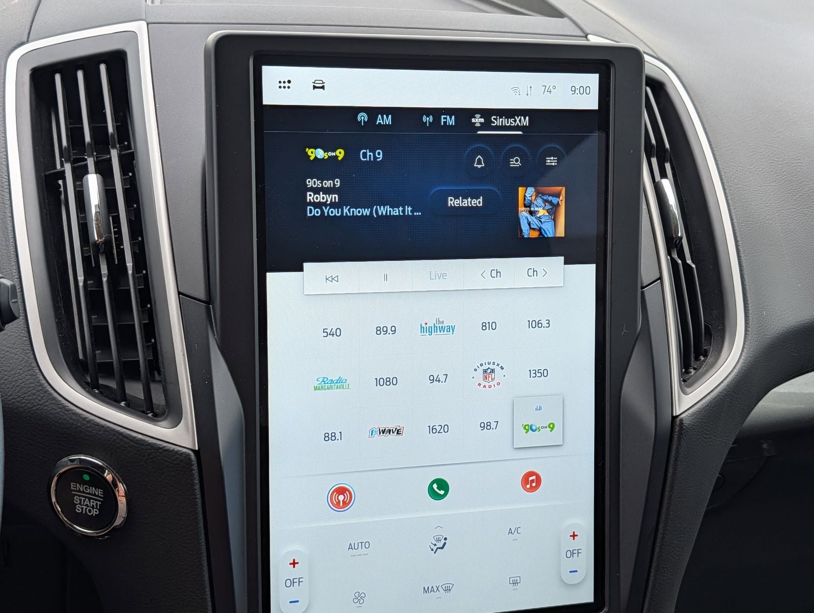2022 Ford Edge SE