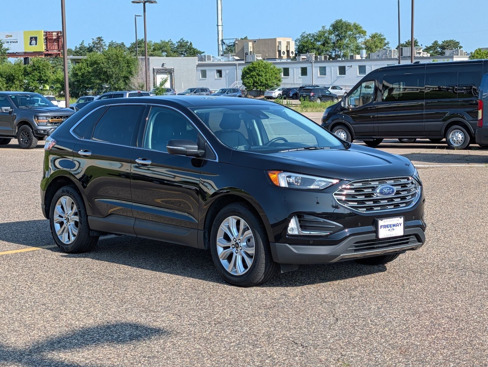 2023 Ford Edge Titanium