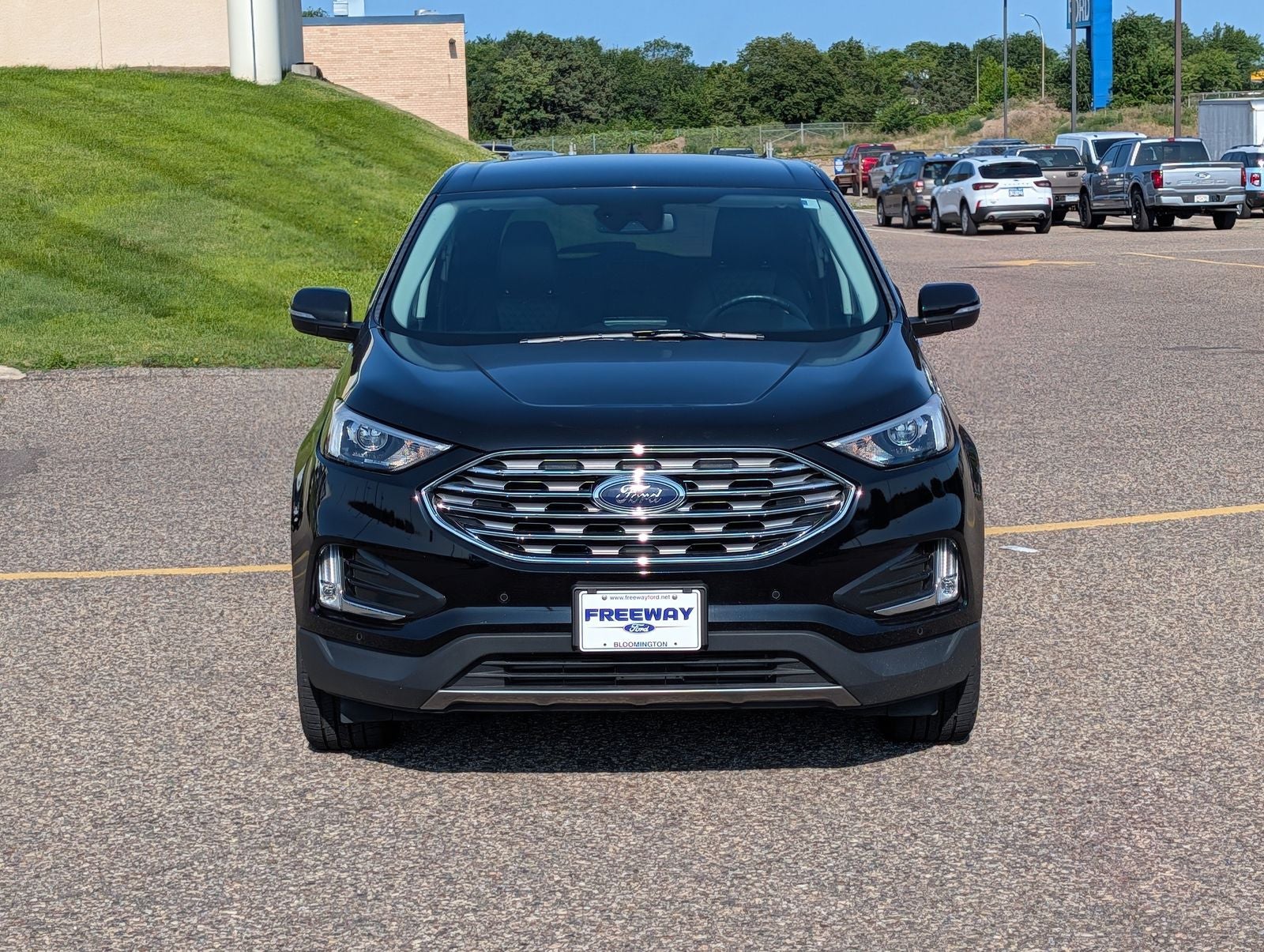 2023 Ford Edge Titanium