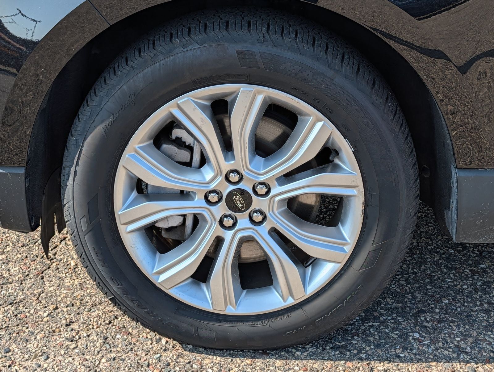 2023 Ford Edge Titanium